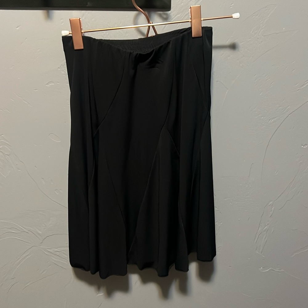 Black midlength skirt